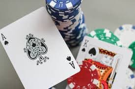 Antarmuka pemilihan meja Dream Gaming dengan berbagai limit taruhan